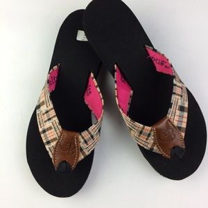 Candi Belts “Root Beer” interwoven ribbon sandals